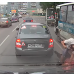Roztomilá kompilace rvaček na ruských silnicích